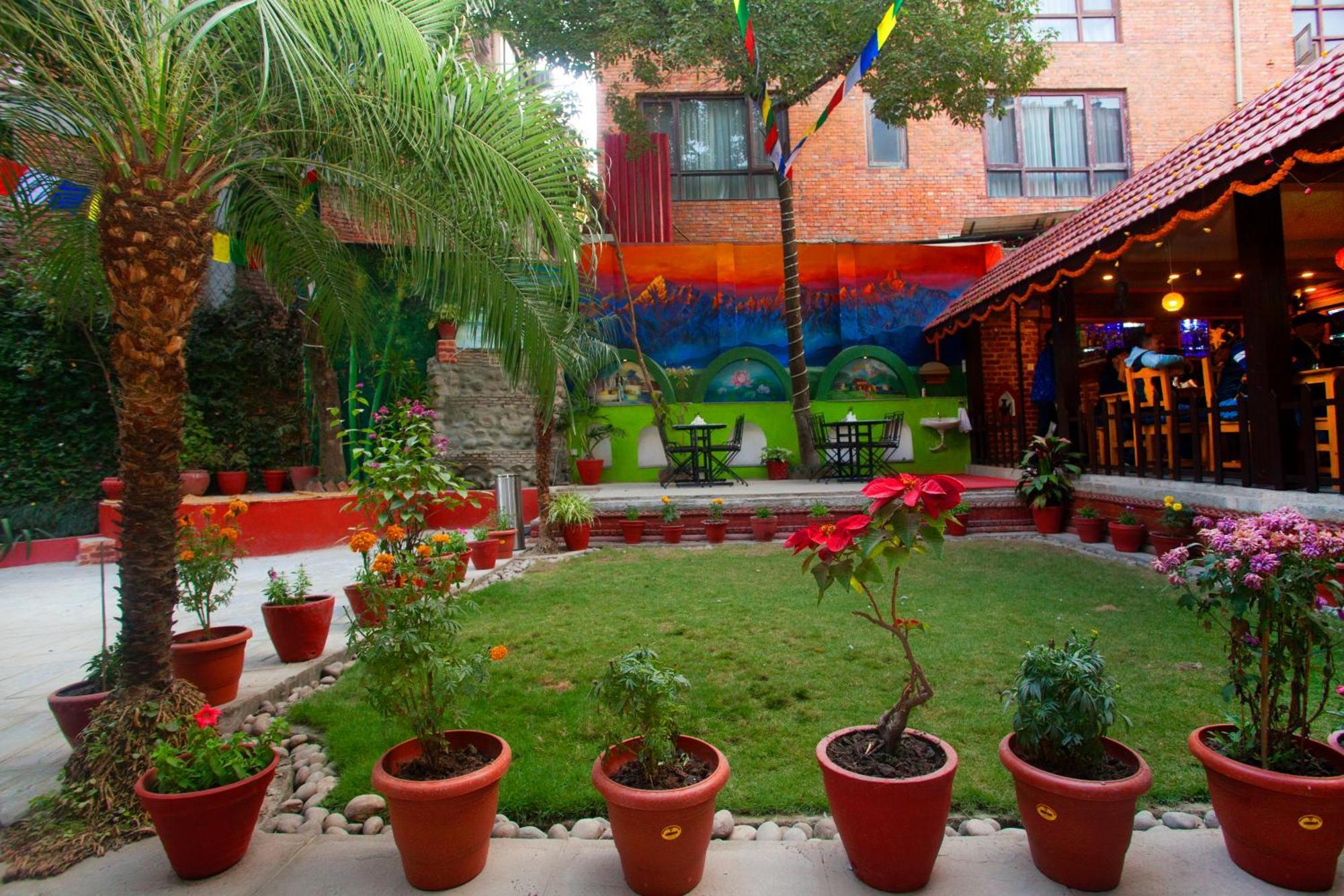 Hotel Green Horizon Kathmandu Exteriör bild